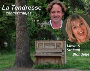 foto: piano in de natuur
